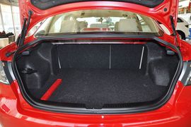 2011款马自达6