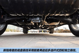 2012款Jeep吉普指南者2.4L豪华型到店实拍