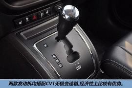 2012款Jeep吉普指南者2.4L豪华型到店实拍