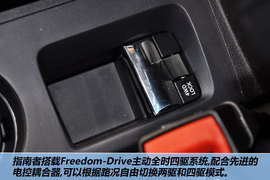 2012款Jeep吉普指南者2.4L豪华型到店实拍