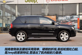 2012款Jeep吉普指南者2.4L豪华型到店实拍