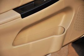 2012款长安逸动1.6L手自一体尊贵型