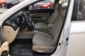 2012款长安逸动1.6L手自一体尊贵型