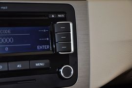 2012款一汽大众全新迈腾1.8TSI