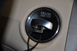 2012款一汽大众全新迈腾1.8TSI