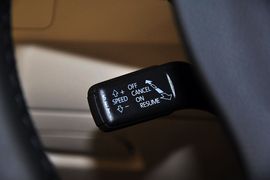 2012款一汽大众全新迈腾1.8TSI