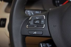 2012款一汽大众全新迈腾1.8TSI