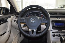 2012款一汽大众全新迈腾1.8TSI