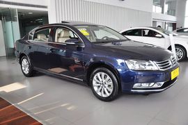 2012款一汽大众全新迈腾1.8TSI