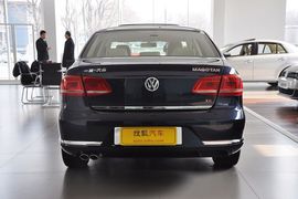 2012款一汽大众全新迈腾1.8TSI