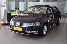 2012款一汽大众全新迈腾1.8TSI