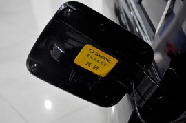 2012款双龙主席W