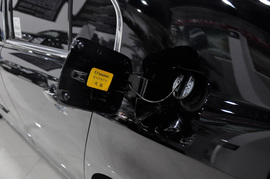 2012款双龙主席W