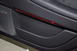 2012款双龙主席W