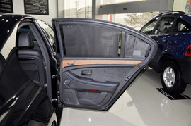 2012款双龙主席W