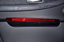 2012款双龙主席W