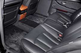 2012款双龙主席W