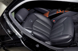 2012款双龙主席W