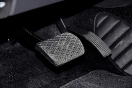 2012款双龙主席W