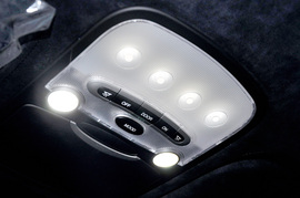 2012款双龙主席W