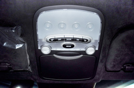 2012款双龙主席W