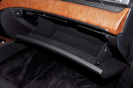 2012款双龙主席W