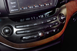 2012款双龙主席W