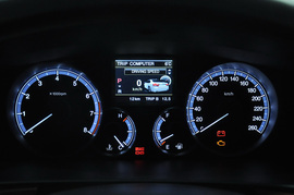 2012款双龙主席W