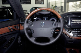 2012款双龙主席W