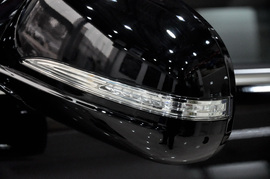 2012款双龙主席W