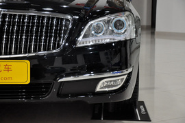 2012款双龙主席W