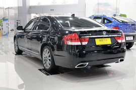 2012款双龙主席W