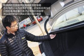 2012款一汽大众全新速腾1.4TSI旗舰型对比