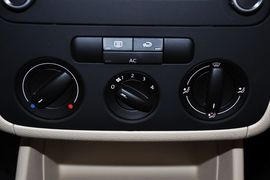 2012款大众宝来1.6L