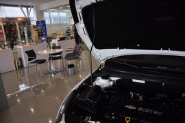 2012款雪佛兰科鲁兹1.8SE手自一体舒适版