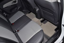 2012款雪佛兰科鲁兹1.8SE手自一体舒适版