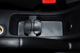 2012款雪佛兰科鲁兹1.8SE手自一体舒适版