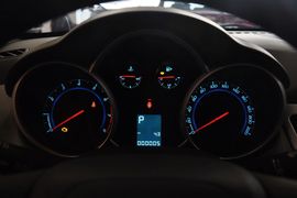 2012款雪佛兰科鲁兹1.8SE手自一体舒适版