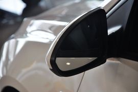 2012款雪佛兰科鲁兹1.8SE手自一体舒适版