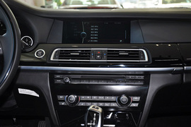 2011款宝马740Li施坦威全球限量版