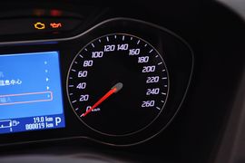 2011款福特蒙迪欧致胜GTDi200豪华型