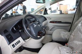 2008款三菱格蓝迪