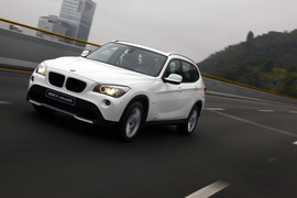 2012款国产宝马X1深圳试驾