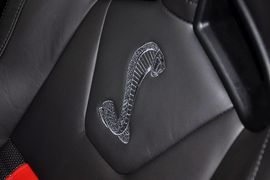 2012款福特野马Shelby