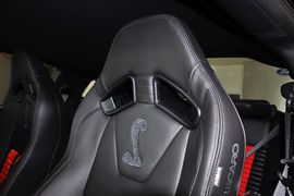 2012款福特野马Shelby