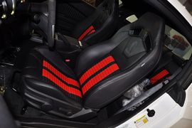 2012款福特野马Shelby
