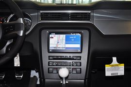 2012款福特野马Shelby