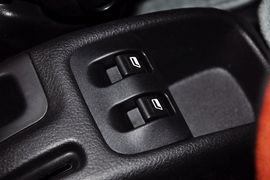 2012款东风雪铁龙C2