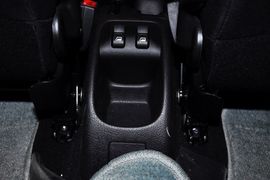 2012款东风雪铁龙C2