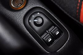 2012款东风雪铁龙C2